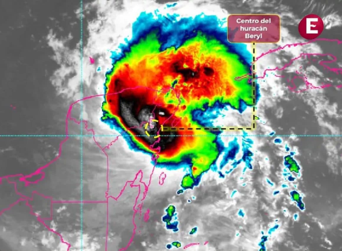 El huracán ‘Beryl’ llegó a Tulum, Quintana Roo, como categoría 2