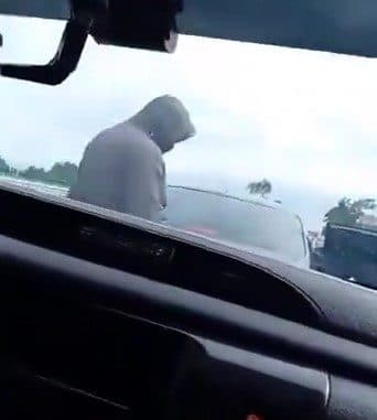 Padre pide auxilio desesperadamente para su hijo tras ataque a tiros