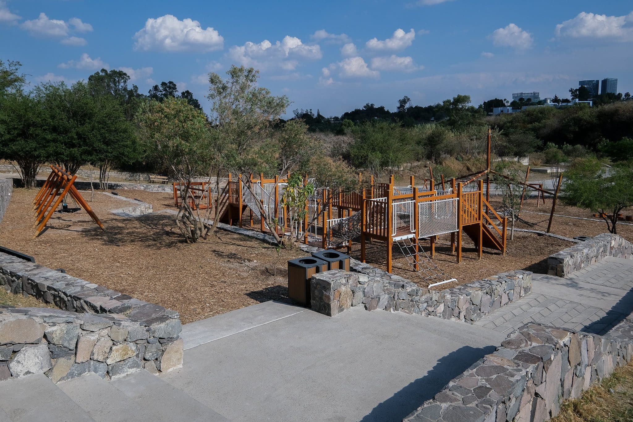 Refuerza Gobierno de Jalisco infraestructura recreativa y deportiva en Bosque Pedagógico del Agua en Colomos III