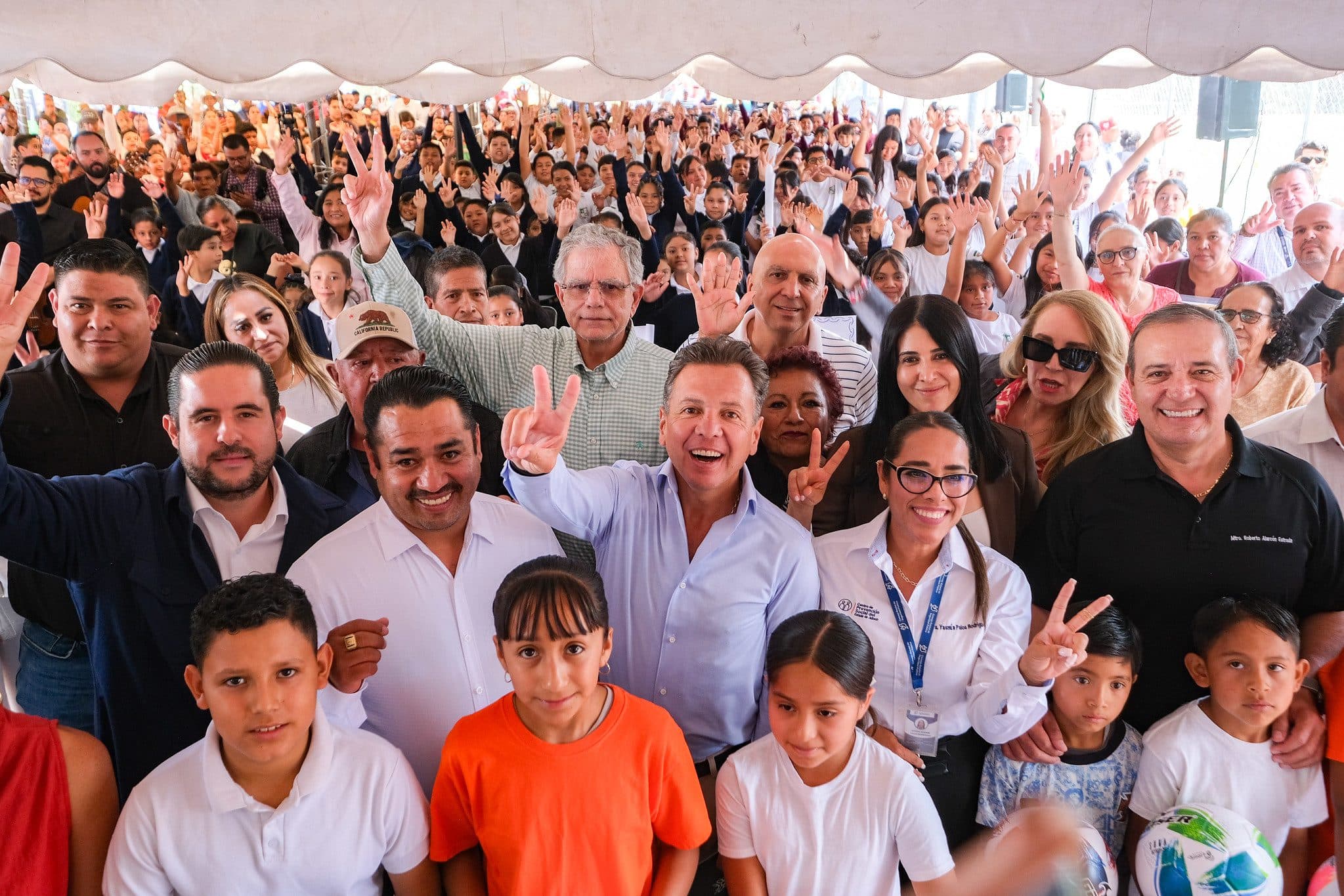 Inaugura Pablo Lemus Navarro, Gobernador del Estado, nuevo Punto de Paz en Chiquilistlán como un espacio recuperado para niñas, niños y jóvenes