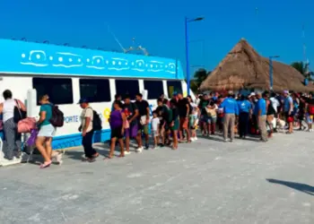 Inicia evacuación en Holbox por llegada de Beryl