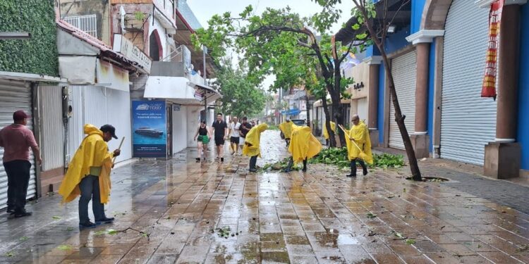 Solidaridad registra saldo blanco tras el paso de Beryl