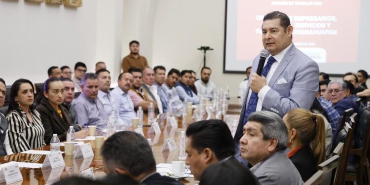 Juntos, Gobierno electo y empresarios, consolidarán a Chignahuapan como referente turístico y económico