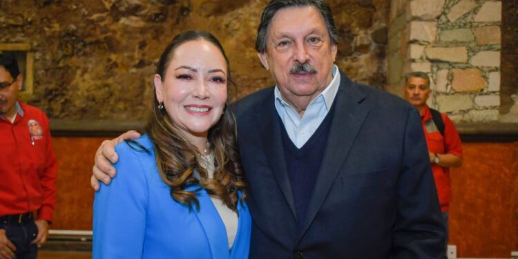 Alcaldesa de Guanajuato pide a Napoleón Gomez Urrutia que regrese el Fondo Minero