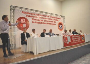 RUIZ URIBE CLAUSURA TRABAJOS DE ELECCION DE LA DIRIGENCIA DEL SITATYR EN B.C.