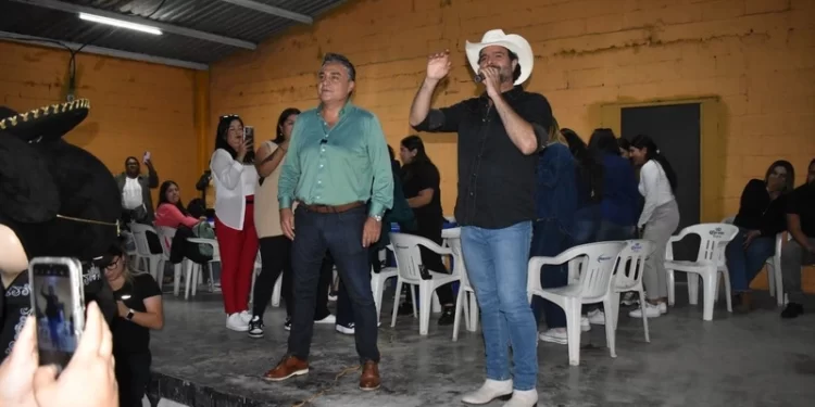 MAS DE DOS MIL PERSONAS ACEPTAN RETO DE RUIZ URIBE DE PARTICIPAR EN UNA GRAN CONSULTA CIUDADANA PARA UNA MEJOR BAJA CALIFORNIA